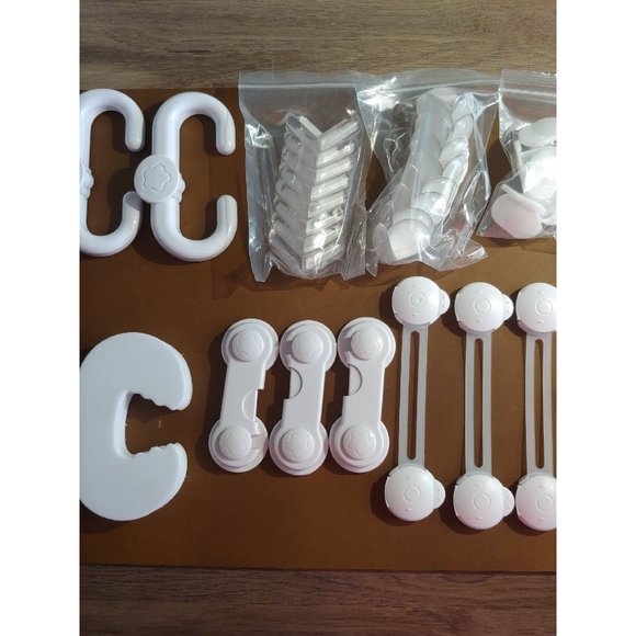 Baby Defence Child Proofing Starter Kit - Picture 2 of 6